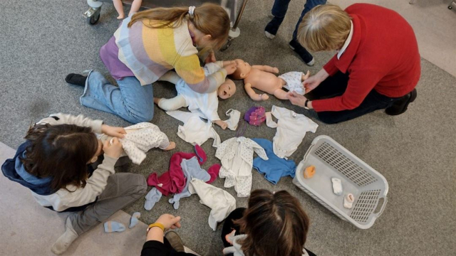Was ein Babysitter wissen sollte - 
Jugendliche ab 14 Jahren