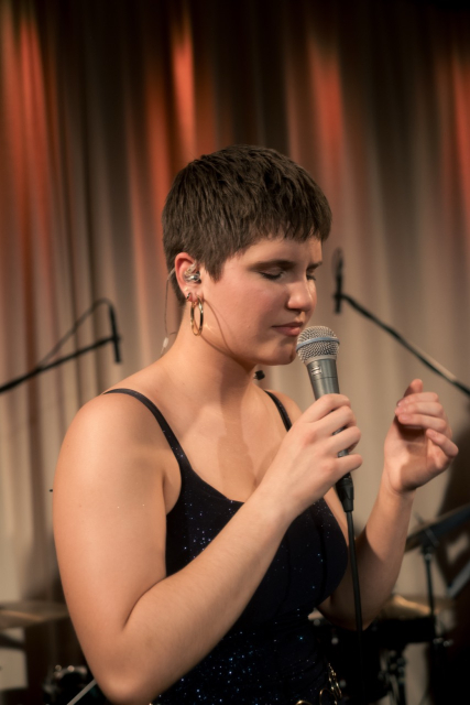 “Vertonte Gedichte und Eigenkompositionen über die kalten Jahreszeiten"